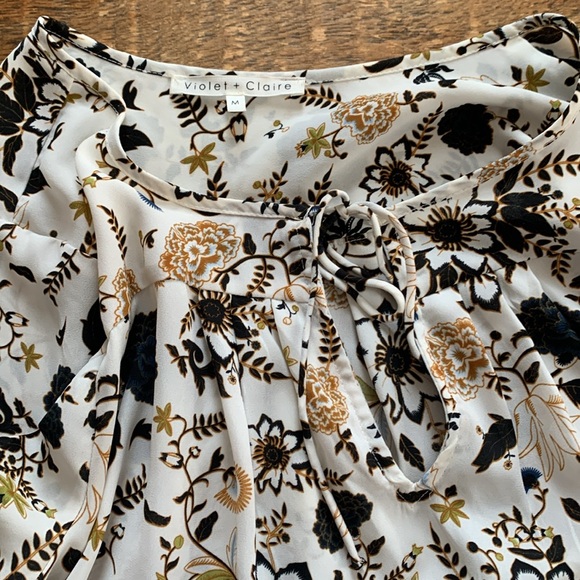 2 Fall blouses - Picture 4 of 5